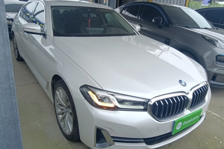 Used BMW 5 Series 2022 Second Facelift 530Li Luxury Edition Premium Package Front Right 45 Deg