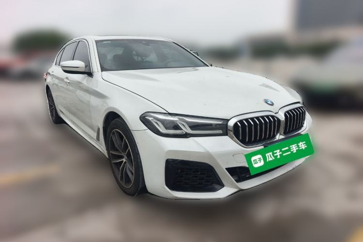 Used BMW 5 Series 2022 Second Facelift 525Li M Sport Package Front Right 45 Deg