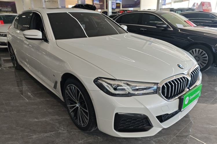 Used BMW 5 Series 2022 Revised Version 530Li xDrive M Sport Package Front Right 45 Deg