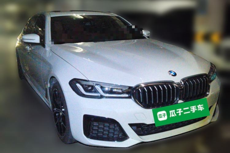 Used BMW 5 Series 2022 530Li Luxury Edition M Sport Package Front Right 45 Deg