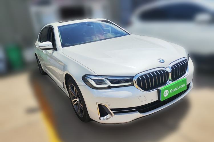 Used BMW 5 Series 2022 Updated 530Li Leading Edition Luxury Package Front Right 45 Deg