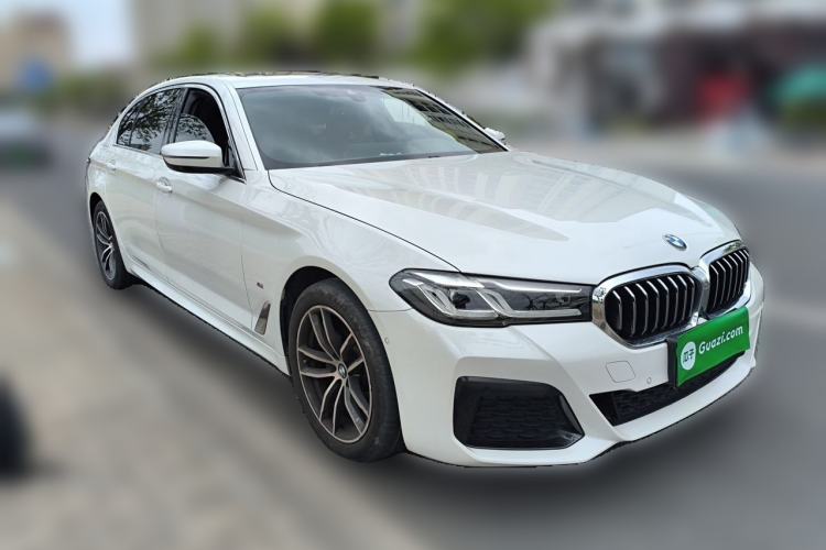 Used BMW 5 Series 2022 Restyled 525Li M Sport Package Front Right 45 Deg