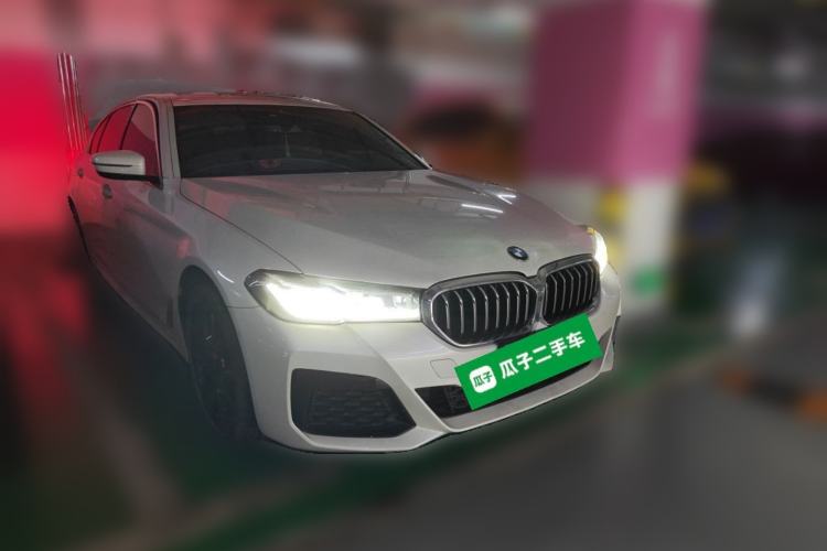 Used BMW 5 Series 2022 530Li Luxury Edition M Sport Package Front Right 45 Deg