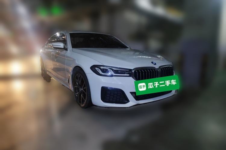 Used BMW 5 Series 2022 530Li Luxury Edition M Sport Package Front Right 45 Deg