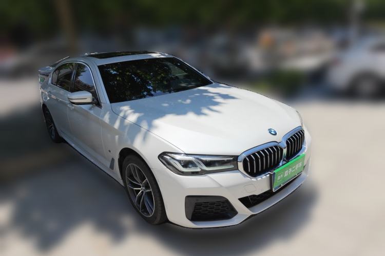 Used BMW 5 Series 2022 Restyled 525Li M Sport Package Front Right 45 Deg