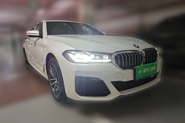 Used BMW 5 Series 2022 Restyled 525Li M Sport Package Front Right 45 Deg