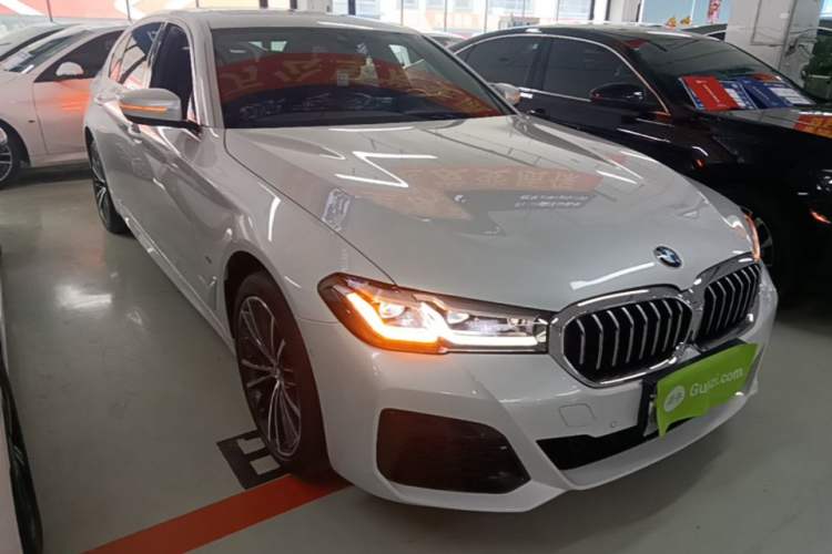 Used BMW 5 Series 2022 Second Facelift 530Li xDrive M Sport Package Front Right 45 Deg
