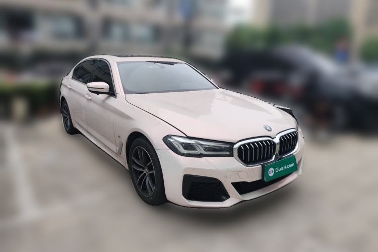Used BMW 5 Series 2022 525Li M Sport Package Front Right 45 Deg