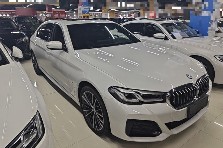 Used BMW 5 Series 2022 Restyled 530Li Leading Edition M Sport Package Front Right 45 Deg