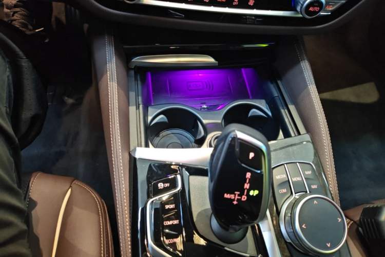 Used BMW 5 Series 2022 Restyled 525Li M Sport Package Gear Lever