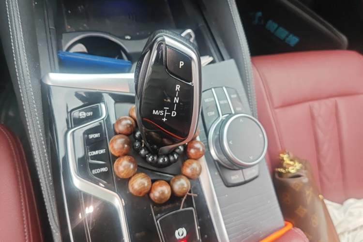 Used BMW 5 Series 2022 Restyled 530Li Leading Edition M Sport Package Gear Lever