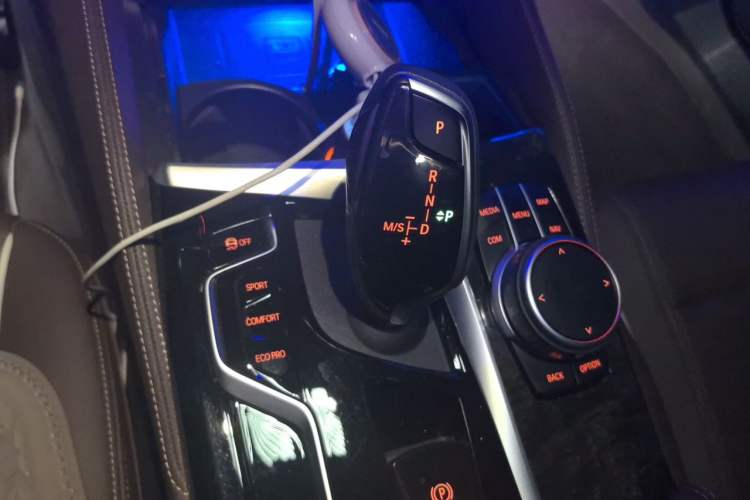 Used BMW 5 Series 2022 Restyled 525Li M Sport Package Gear Lever