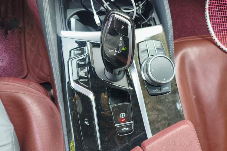 Used BMW 5 Series 2022 Restyled 525Li Luxury Package Gear Lever