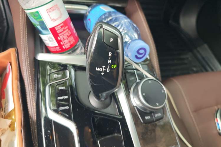 Used BMW 5 Series 2022 Second Facelift 525Li M Sport Package Gear Lever