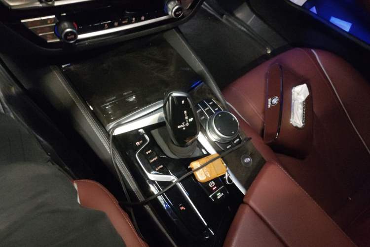 Used BMW 5 Series 2022 525Li M Sport Package Gear Lever