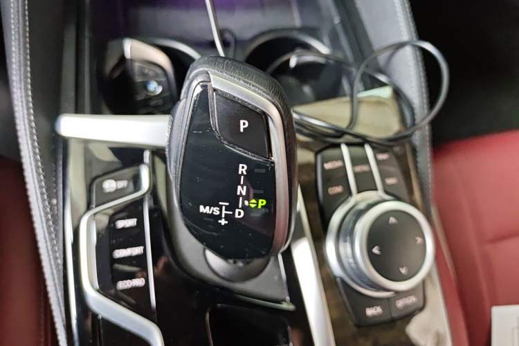 Used BMW 5 Series 2022 Restyled 525Li M Sport Package Gear Lever