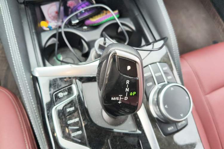 Used BMW 5 Series 2022 525Li M Sport Package Gear Lever