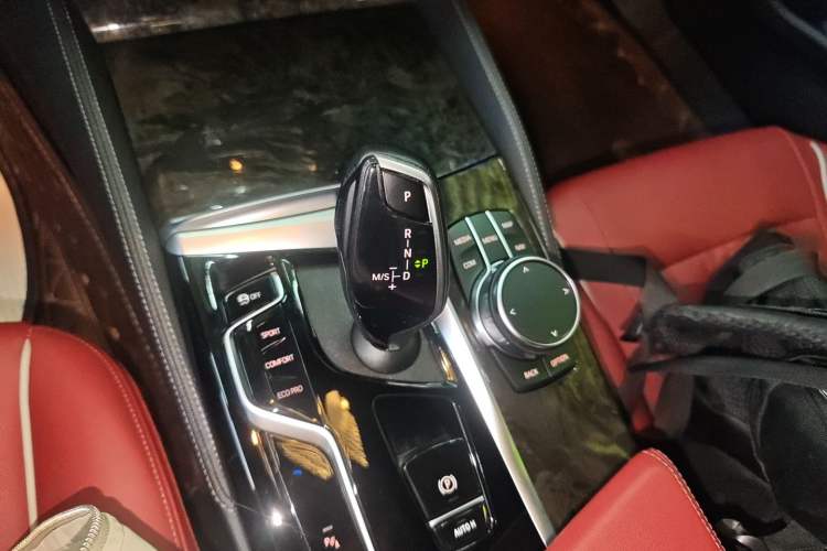 Used BMW 5 Series 2022 Second Facelift 525Li M Sport Package Gear Lever