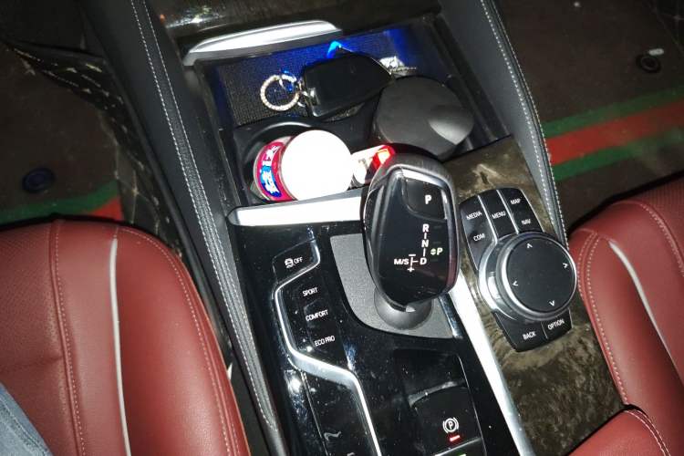 Used BMW 5 Series 2022 525Li M Sport Package Gear Lever