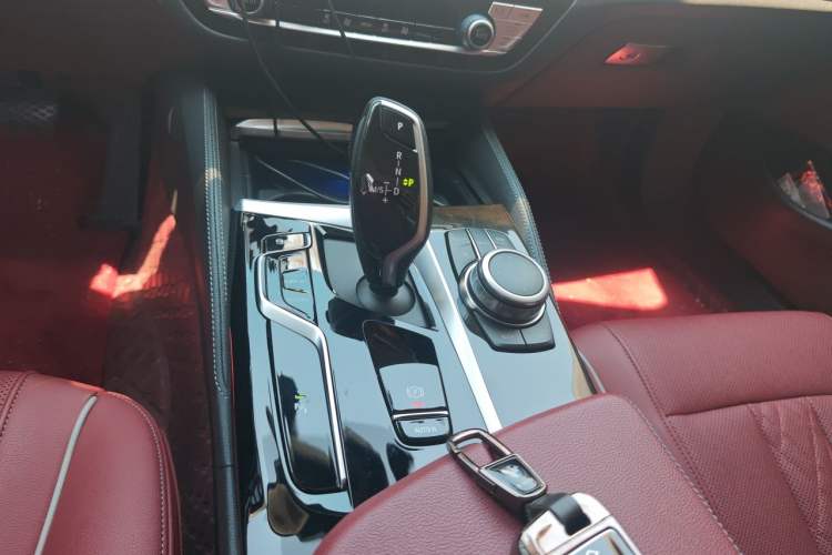 Used BMW 5 Series 2022 Restyled 525Li Luxury Package Gear Lever