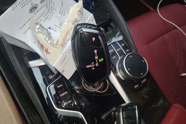 Used BMW 5 Series 2022 Second Facelift 525Li M Sport Package Gear Lever