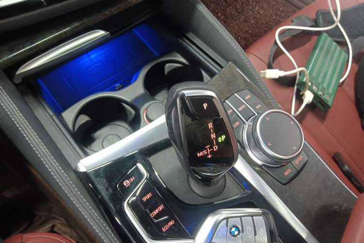 Used BMW 5 Series 2022 Second Facelift 525Li M Sport Package Gear Lever