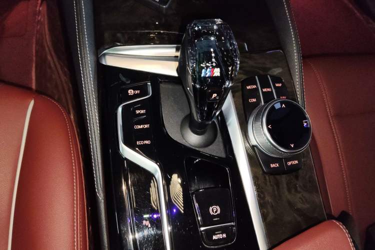 Used BMW 5 Series 2022 525Li M Sport Package Gear Lever
