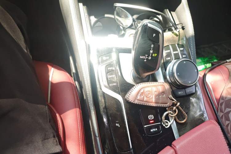 Used BMW 5 Series 2022 Second Facelift 525Li M Sport Package Gear Lever