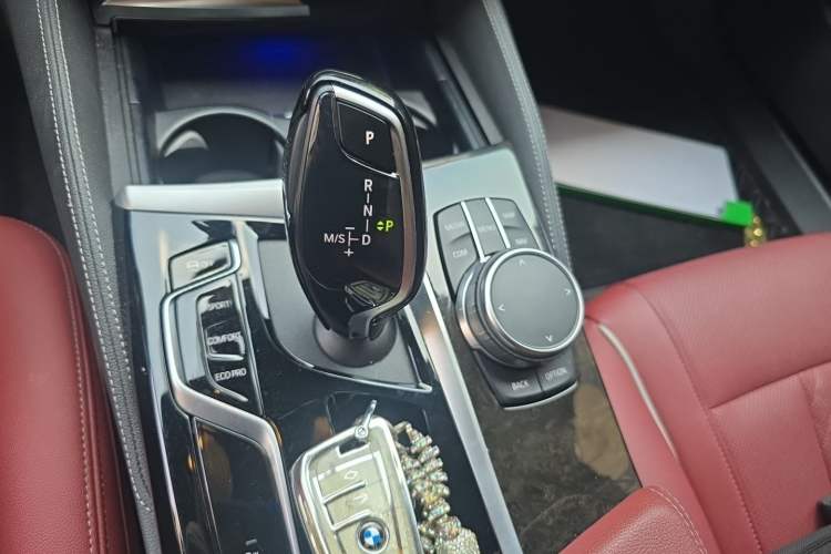 Used BMW 5 Series 2022 Restyled 525Li M Sport Package Gear Lever