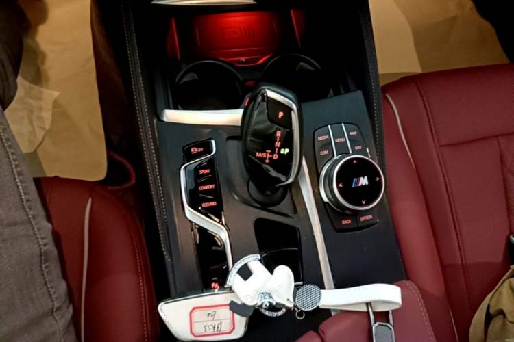 Used BMW 5 Series 2022 Second Facelift 525Li M Sport Package Gear Lever
