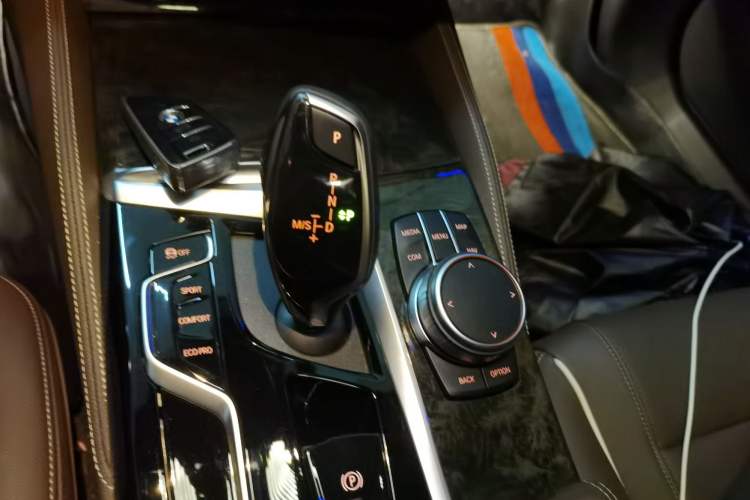 Used BMW 5 Series 2022 Restyled 525Li M Sport Package Gear Lever