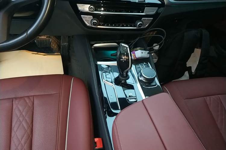 Used BMW 5 Series 2022 Second Facelift 525Li M Sport Package Gear Lever