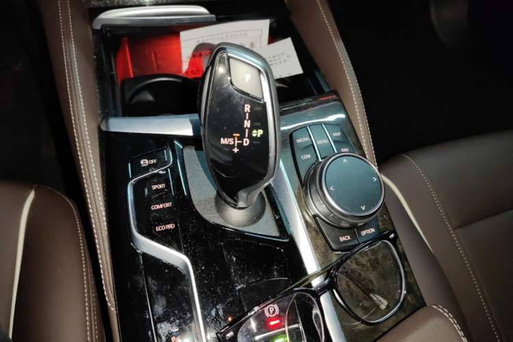Used BMW 5 Series 2022 Restyled 525Li M Sport Package Gear Lever
