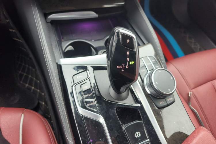 Used BMW 5 Series 2022 Second Facelift 525Li M Sport Package Gear Lever