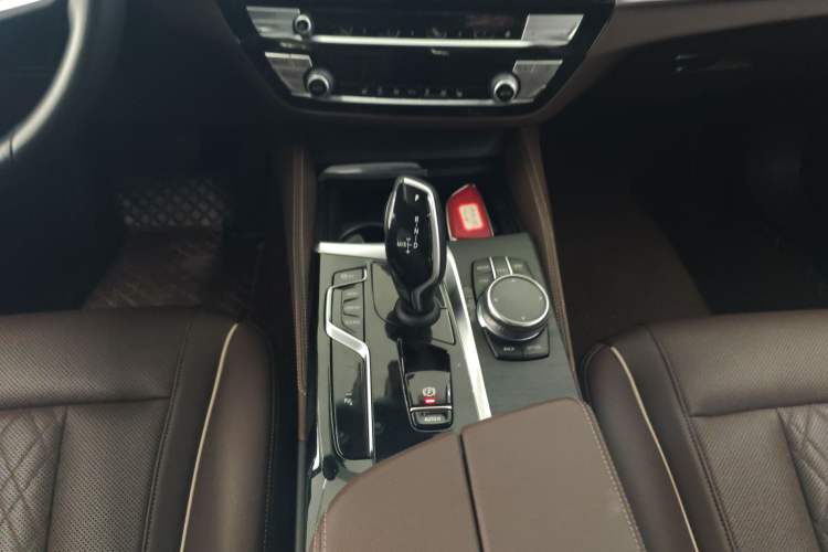 Used BMW 5 Series 2022 Revised Version 530Li xDrive M Sport Package Gear Lever