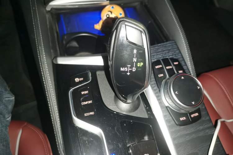 Used BMW 5 Series 2022 530Li Leading Model M Sport Package Gear Lever