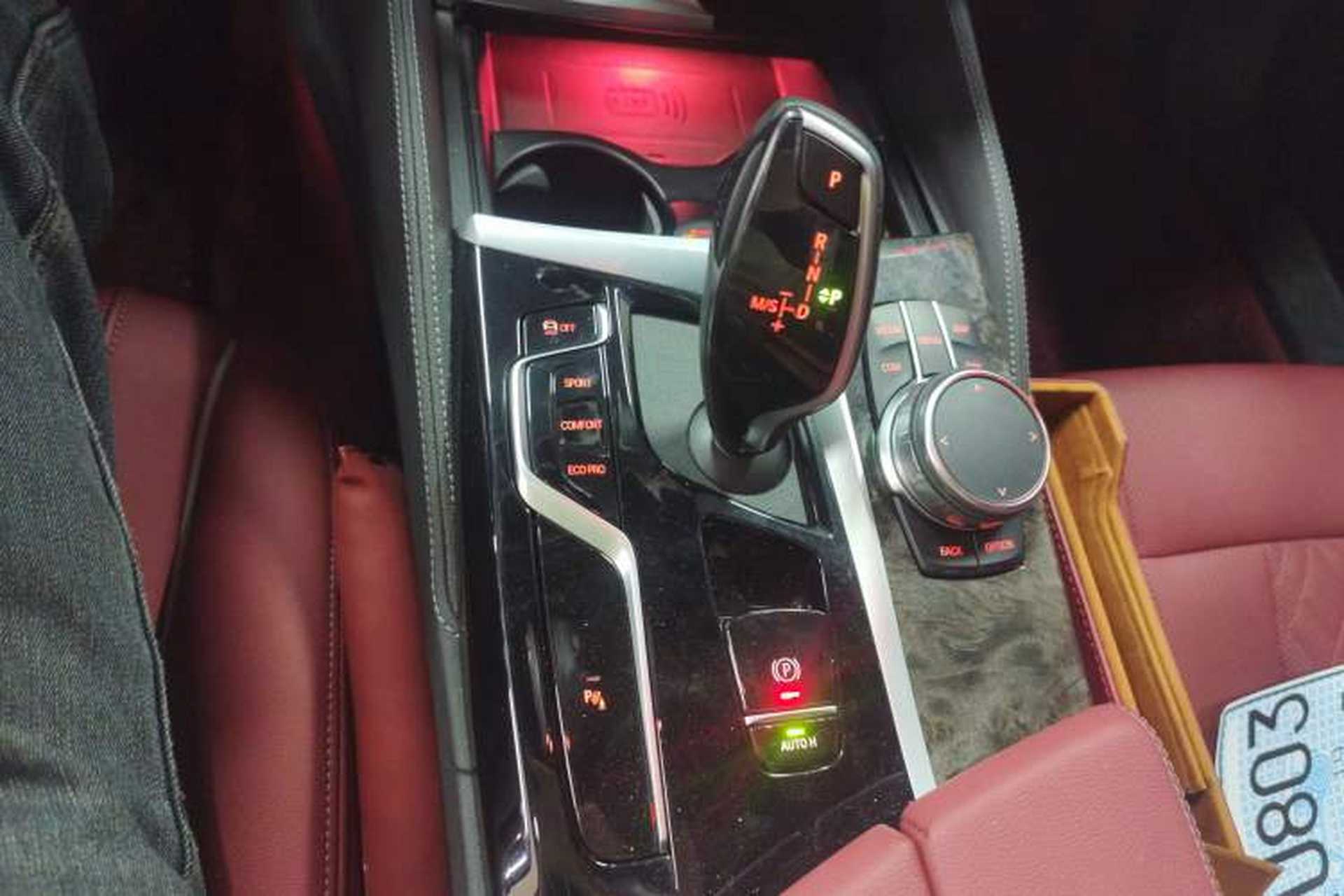 Used BMW 5 Series 2022 Second Facelift 525Li M Sport Package Gear Lever