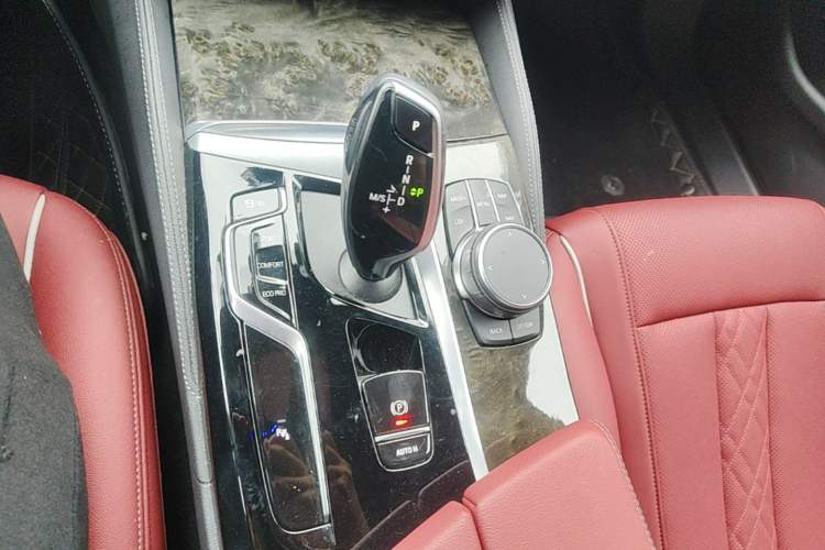 Used BMW 5 Series 2022 Second Facelift 525Li M Sport Package Gear Lever
