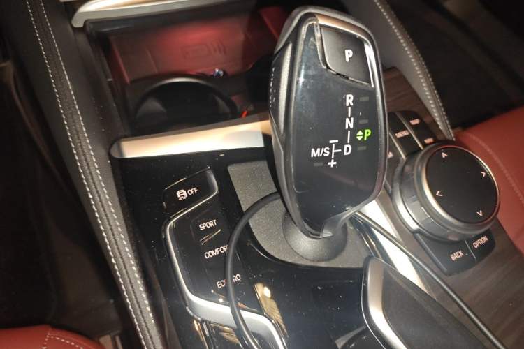 Used BMW 5 Series 2022 Updated 530Li Leading Edition Luxury Package Gear Lever