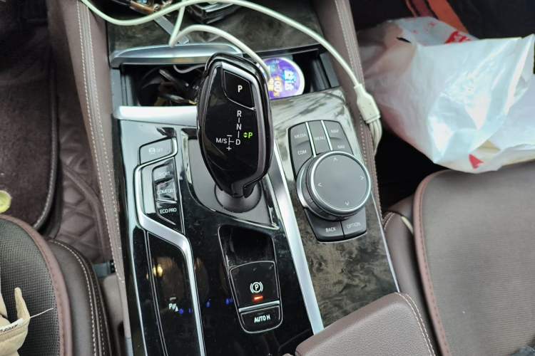 Used BMW 5 Series 2022 Restyled 525Li M Sport Package Gear Lever