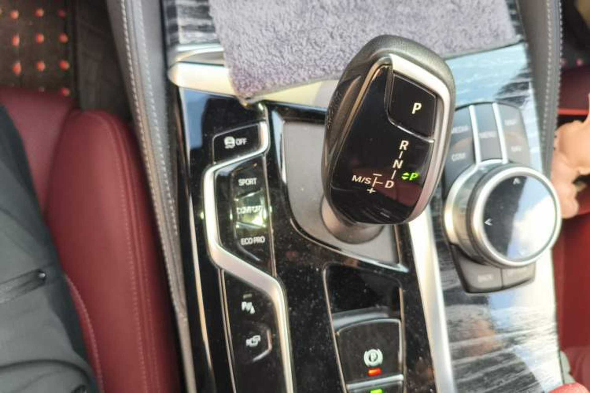 Used BMW 5 Series 2022 Restyled 530Li Luxury Edition M Sport Package Gear Lever