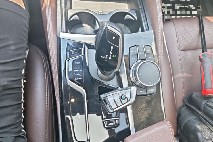 Used BMW 5 Series 2022 Restyled 525Li Luxury Package Gear Lever