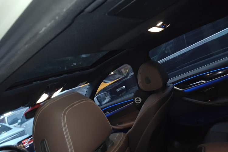 Used BMW 5 Series 2022 Restyled 525Li M Sport Package Headliner