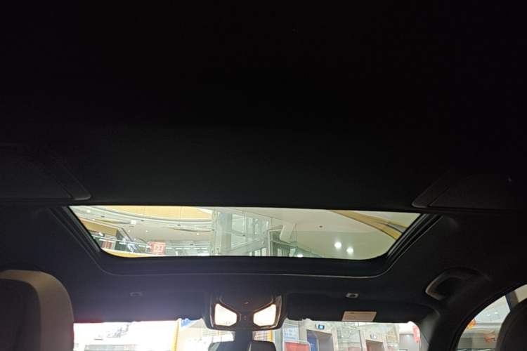 Used BMW 5 Series 2022 Restyled 530Li Leading Edition M Sport Package Headliner