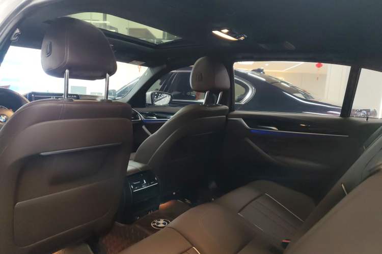 Used BMW 5 Series 2022 Second Facelift 525Li M Sport Package Headliner