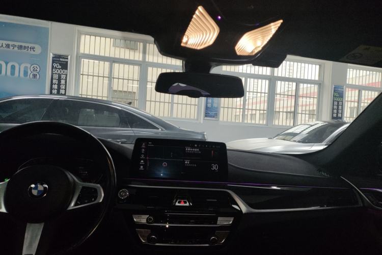 Used BMW 5 Series 2022 Second Facelift 525Li M Sport Package Headliner