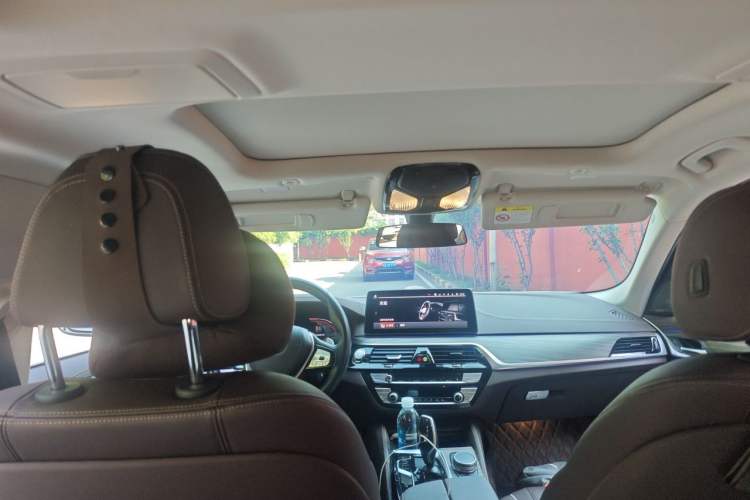 Used BMW 5 Series 2022 Second Facelift 530Li Leading Edition Luxury Package Headliner