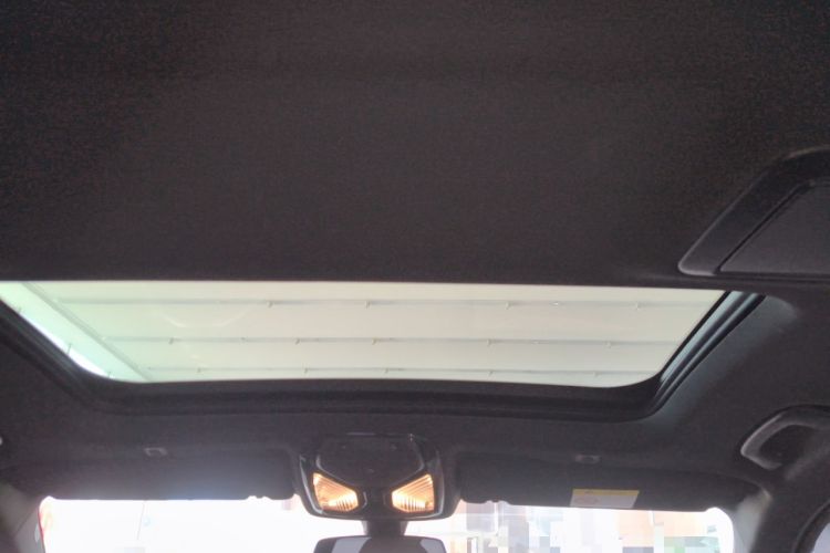 Used BMW 5 Series 2022 Second Facelift 530Li Luxury Version M Sport Package Headliner