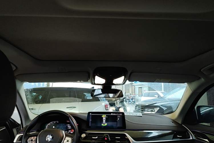 Used BMW 5 Series 2022 Restyled 525Li Luxury Package Headliner