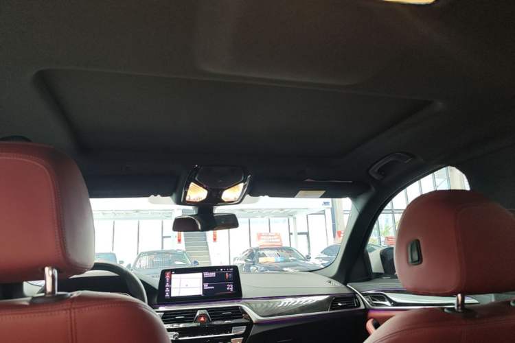 Used BMW 5 Series 2022 Restyled 525Li M Sport Package Headliner